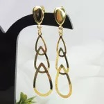 Brinco Três Gotas Vazadas Folheado em Ouro 18k
