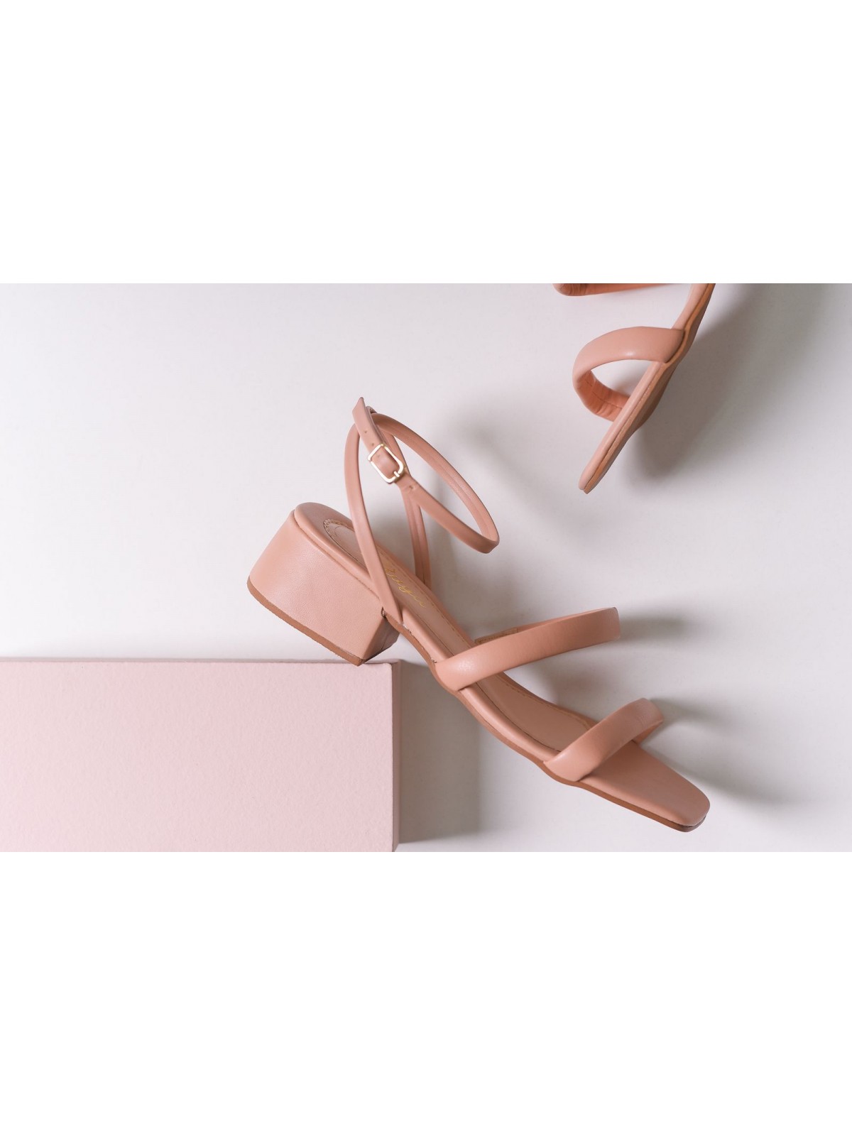 Sandalia Feminina Salto Bloco Sintetico TC004 Nude