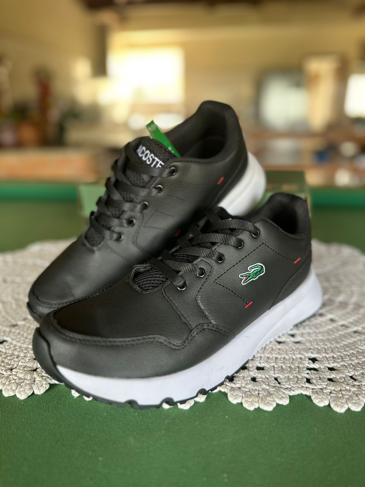 Tênis Retro Lacoste Masculino Preto