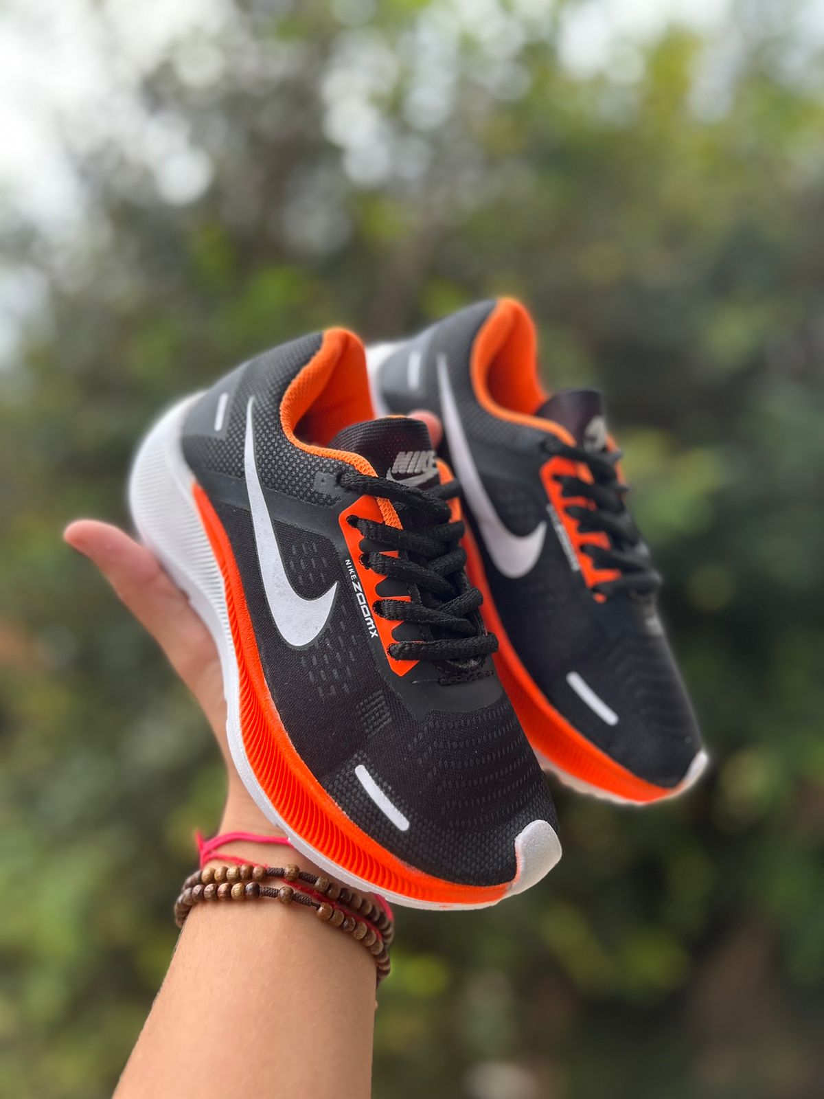 Tênis Infantil Unissex Air Zoom Nike Preto/Laranja