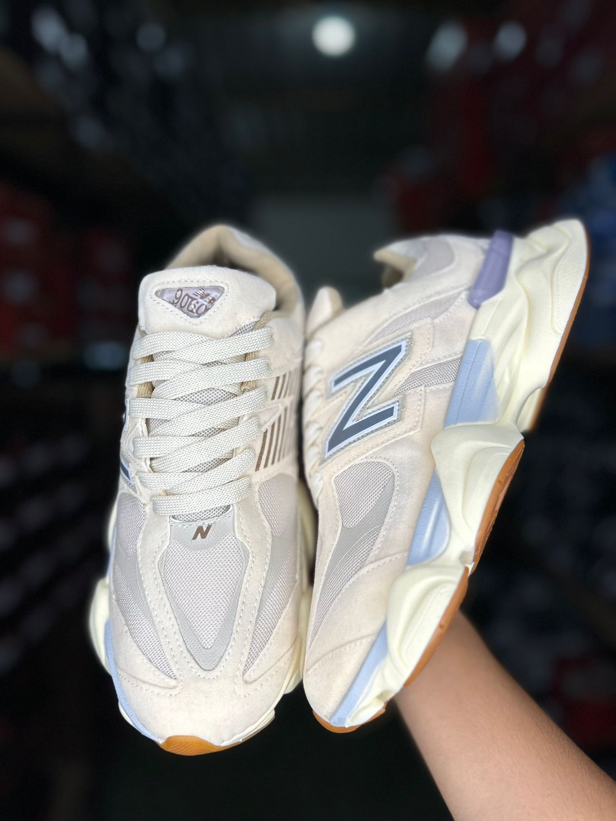 Tênis 9060 Masculino New Balance Creme